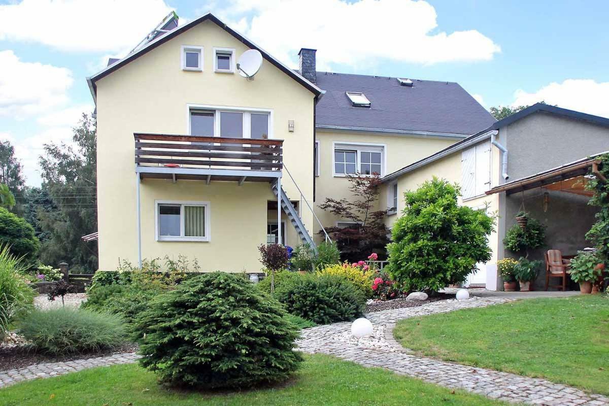 Ferienwohnung Landidyll Saalburg Buitenkant foto